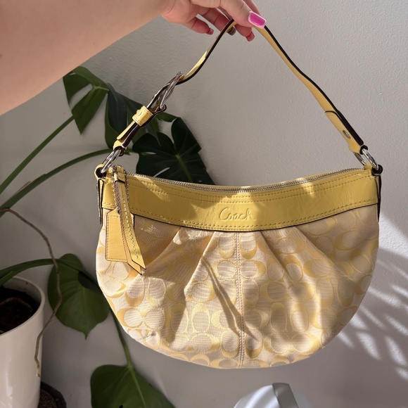 Vintage Y2K Coach Lemon Yellow Jacquard Patent Shoulder Hobo Bag LIKE NEW HTF - Picture 1 of 7